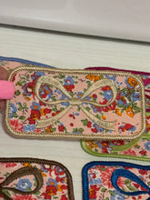 Load image into Gallery viewer, Floral Bow Patches
