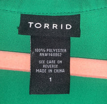 Load image into Gallery viewer, Torrid HARPER - GREEN GEORGETTE SLEEVELESS BLOUSE
