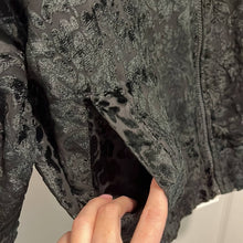 Load image into Gallery viewer, Medium Vintage Black Crushed Velvet Floral Print Bomber Jacket
