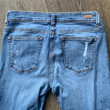 Load image into Gallery viewer, Size 7 Sneak Peek Light Wash Boyfriend Sexy Cuffed Distressed Jeans