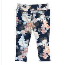 Load image into Gallery viewer, Size XL Marika Sport NWT High Rise Squat Proof Dry-Wik Capri Leggings in Blush Navy