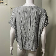 Load image into Gallery viewer, Size XL Universal Thread Navy Blue & White Stripe Button Up Top