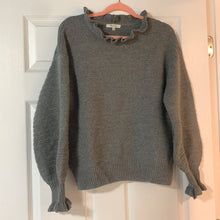 Load image into Gallery viewer, Medium Madewell Gray Ruffle-Neck Pullover Sweater in Cotton-Merino Yarn