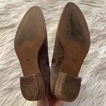 Load image into Gallery viewer, Sz 6.5 Madewell 1937 Barnwood Ankle Suede Leather Boots Booties Olive Green