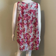 Load image into Gallery viewer, Size 2X Torrid Pink & Black Floral Button Front High Low Tank