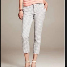 Load image into Gallery viewer, Sz 6 Banana Republic Hampton Fit Tan & White Polka Dot Printed Dress Pants