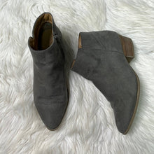 Load image into Gallery viewer, Sz 8 Charlotte Russe Gray Suede Pointy Toe Ankle Booties