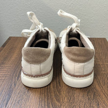 Load image into Gallery viewer, Size 6.5 CROWN VINTAGE KALINDA Snake Print SNEAKERS