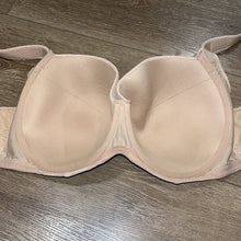 Load image into Gallery viewer, 42 DD Soma Nude Lace Full Coverage Bra plus