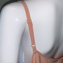 Load image into Gallery viewer, Size 3X Torrid NWOT PEACH & BLACK LACE BUTTON CAMI