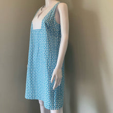 Load image into Gallery viewer, Size 10 Pendleton Vista Blue & White Shift Dress