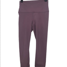 Load image into Gallery viewer, Large Yogalicious Purple Cropped Leggings