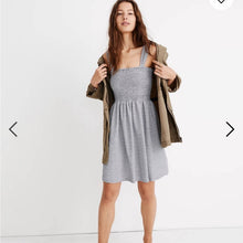 Load image into Gallery viewer, Small Madewell Texture & Thread Smocked Stripe Dress