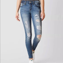 Load image into Gallery viewer, Size 29 Kancan Mid-Rise Skinny Stretch Jeans