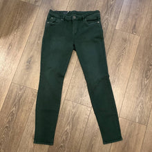 Load image into Gallery viewer, Size 8 KUT from the Kloth Mia High-Rise Toothpick Skinny Jeggings in Hunter Green