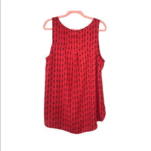 Load image into Gallery viewer, Size 0X Torrid Red ARROW PRINT GEORGETTE POCKET TANK TOP