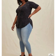 Load image into Gallery viewer, Size 1XL Torrid NWT FAVORITE TUNIC - SUPER SOFT MINERAL WASH BLACK