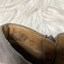 Load image into Gallery viewer, Sz 8 Charlotte Russe Gray Suede Pointy Toe Ankle Booties