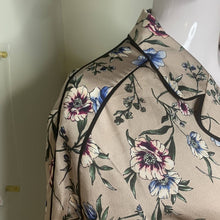 Load image into Gallery viewer, Small Ro & De NWOT Beige Satin Floral Button Up Long Sleeve Top