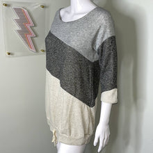 Load image into Gallery viewer, Size Large 12pm By Mon Ami Color Block Sweatshirt Top