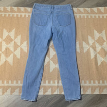Load image into Gallery viewer, Sz 10 Universal Thread Light Wash High Rise Distressed Denim Skinny Ankle Jeans