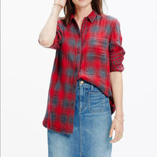 Load image into Gallery viewer, Size XS Madewell Ex-Boyfriend Shirt in Lansing Red Gray Plaid Button Up