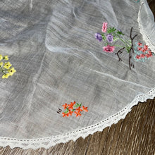 Load image into Gallery viewer, Vintage Dainty Floral Embroidered Lace Trimmed Doily’s