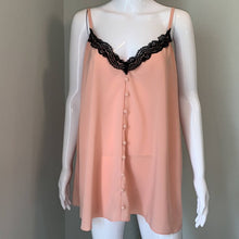 Load image into Gallery viewer, Size 3X Torrid NWOT PEACH & BLACK LACE BUTTON CAMI