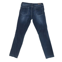 Load image into Gallery viewer, Size 29 Articles Of Society carley release hem cropped jeans