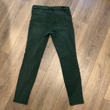 Load image into Gallery viewer, Size 8 KUT from the Kloth Mia High-Rise Toothpick Skinny Jeggings in Hunter Green