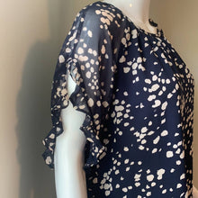 Load image into Gallery viewer, Large Madewell Memento Blue Ruffle Sleeve Floral Top