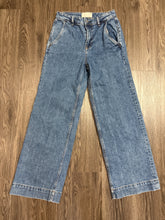 Load image into Gallery viewer, 26 Everlane The Wide Leg Jeans
