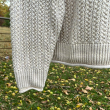 Load image into Gallery viewer, Large Universal Threads Tan Knit Sweater
