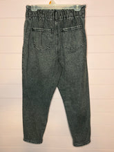 Load image into Gallery viewer, Size 30 SO Black Elastic Waist High Rise Mom Jeans
