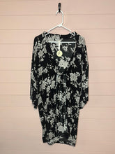 Load image into Gallery viewer, One Size Spiritual Gangster Black Floral Print Kimono
