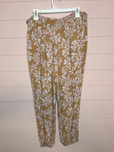 Load image into Gallery viewer, XL Aerie Tan &amp; Purple Printed Casual Jogger Pants
