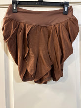 Load image into Gallery viewer, Small Free People Find Your Flow Shorts
