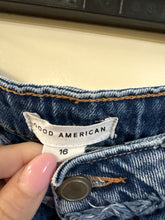 Load image into Gallery viewer, 16 Good American Denim Shorts
