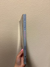 Load image into Gallery viewer, Vintage Everlastings The Complete Book of Dried Flowers Coffee Table Book
