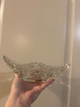Load image into Gallery viewer, Vintage Star Glass Gondola Dish
