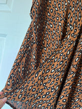 Load image into Gallery viewer, Large W5 Leopard Print Wrap Top
