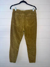 Load image into Gallery viewer, Size 11 No Boundaries High Rise Sculpting Skinny Brown Corduroy Pants
