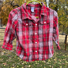Load image into Gallery viewer, Infant 18-24 Months Long Sleeve Bleached Flannel
