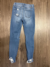 Load image into Gallery viewer, 7/27 Kancan Mid Rise Raw Hem Skinny Jeans
