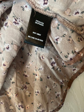 Load image into Gallery viewer, 1X Torrid Floral Babydoll Challis Sweetheart Cami
