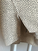 Load image into Gallery viewer, XL Notations Vintage Tan &amp; Black Polka Dot Button Up Blouse
