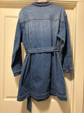 Load image into Gallery viewer, Size 18 Eloquii NWOT Denim Belted Dress
