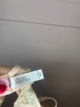 Load image into Gallery viewer, 36B Victoria’s Secret Angels Pink Lace Bra
