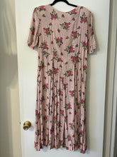 Load image into Gallery viewer, Small Pier 1 Imports Vintage Floral Print Midi Dress

