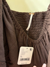 Load image into Gallery viewer, XL Free People NWT Brown Coconut Ruffle Crop Top
